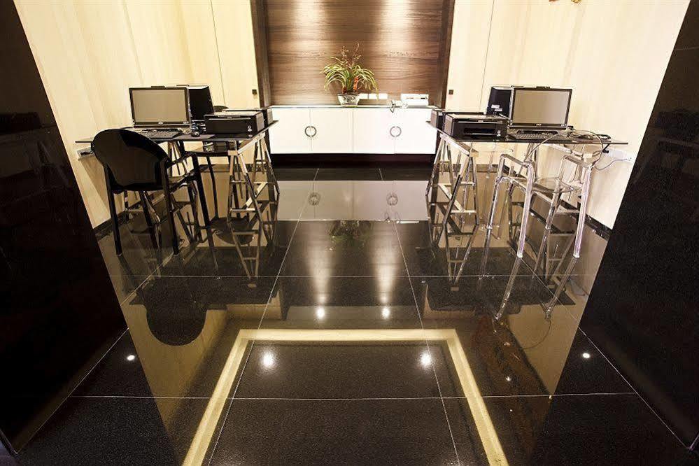 Royal Group Hotel Ho Yi Branch Kaohsiung Dış mekan fotoğraf